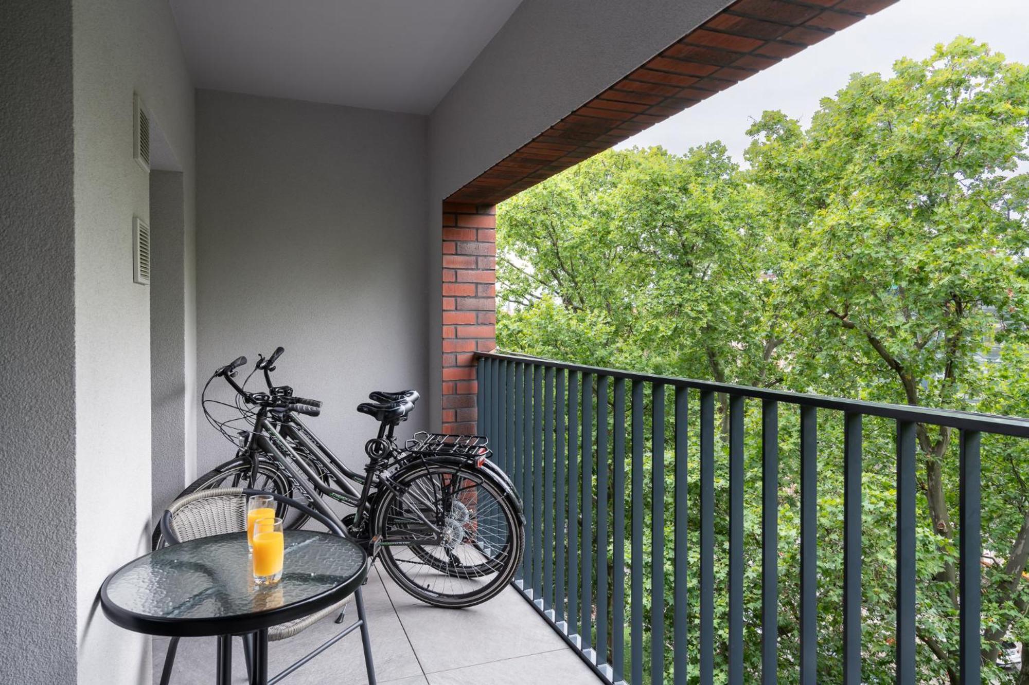 Apartwro 4Th-City Square Railway Station Balcony, Garage, Bicycles Wrocław Exterior foto